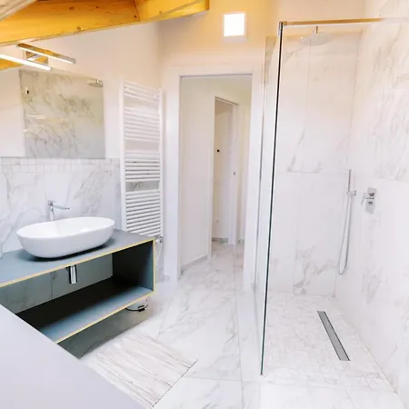 Casa King Apartment Como